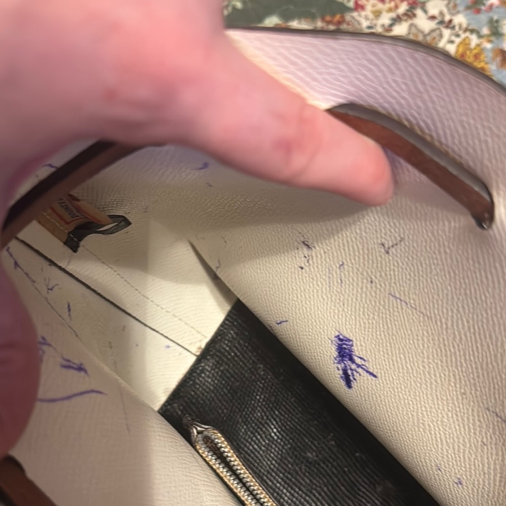 Dooney & Bourke Black and Tan Leather Shoulder Bag - Picture 4 of 4